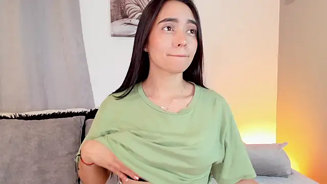 Snapshot of miss_hellen2 chatting on March 22, 2025, 4:45 am miss hellen2 online show from March 22, 2025, 4:45 am