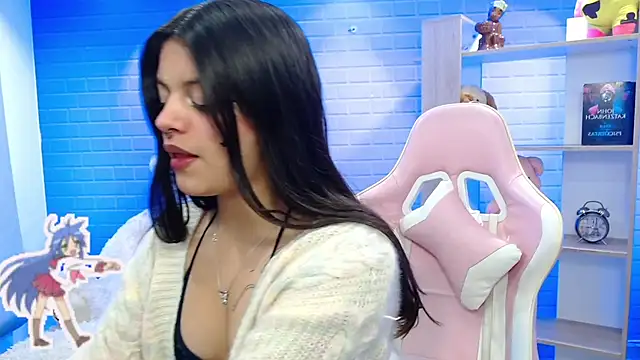 Snapshot of ashley_cute77 chatting on November 14, 2025, 10:14 am ashley cute77 online show from November 14, 2025, 10:14 am