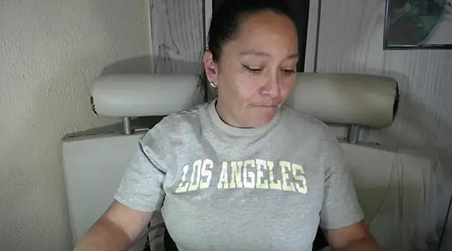 JULIANAWET69 online show from February 14, 2025, 1:56 am