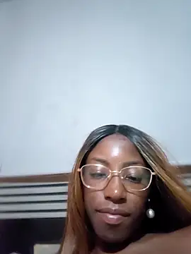 Snapshot of melangelo17 chatting on April 5, 2026, 2:20 am melangelo17 online show from April 5, 2026, 2:20 am