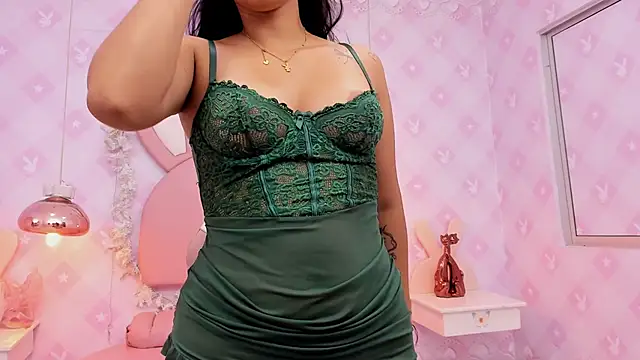 Snapshot of LIA_SWAN_ chatting on November 28, 2025, 4:26 am LIA SWAN online show from November 28, 2025, 4:26 am