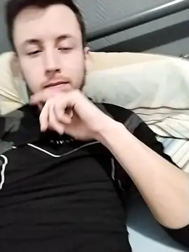 Snapshot of jimylie chatting on February 8, 2025, 4:14 pm jimylie online show from February 8, 2025, 4:14 pm