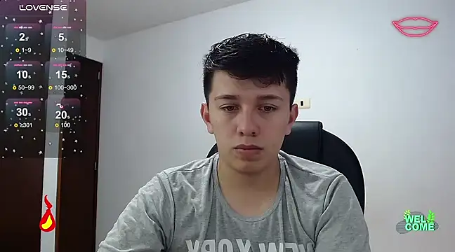 Snapshot of Alan_red chatting on March 10, 2025, 1:45 am Alan red online show from March 10, 2025, 1:45 am