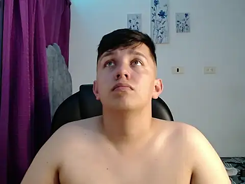 Snapshot of Alan_red chatting on October 2, 2025, 12:28 am Alan red online show from October 2, 2025, 12:28 am