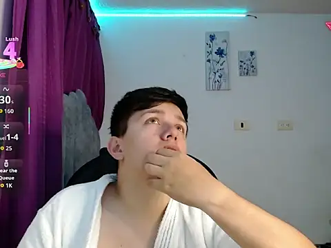 Snapshot of Alan_red chatting on October 25, 2025, 2:19 am Alan red online show from October 25, 2025, 2:19 am