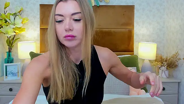 Snapshot of SusanBlair chatting on February 18, 2025, 6:26 am SusanBlair online show from February 18, 2025, 6:26 am
