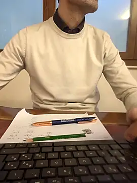 Snapshot of AvvocatoPorco chatting on February 17, 2025, 10:51 am AvvocatoPorco online show from February 17, 2025, 10:51 am