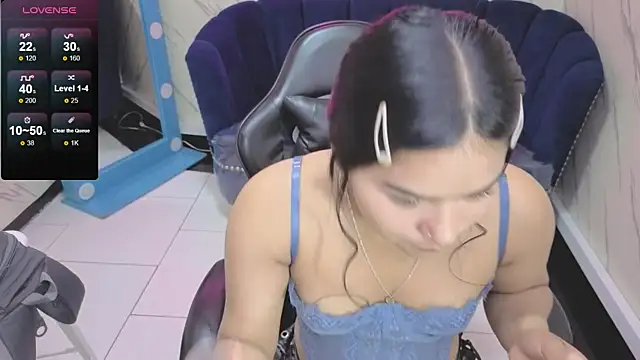 Paulette v online show from October 11, 2025, 1:20 pm