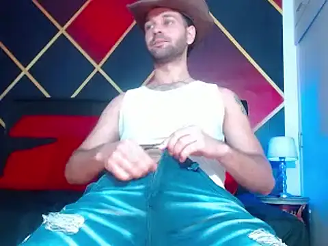 Snapshot of Cristian_white chatting on February 3, 2025, 4:20 pm Cristian white online show from February 3, 2025, 4:20 pm