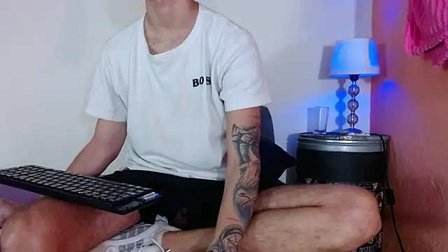 Snapshot of Cristian_white chatting on March 6, 2026, 10:50 pm Cristian white online show from March 6, 2026, 10:50 pm