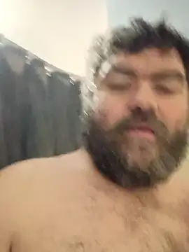 Rcraigue4 online show from December 18, 2025, 11:33 pm