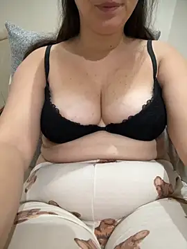 Snapshot of haskadin chatting on October 1, 2025, 7:20 pm haskadin online show from October 1, 2025, 7:20 pm