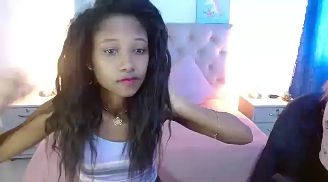 LITTLEDOLLHOT online show from February 11, 2025, 2:24 pm