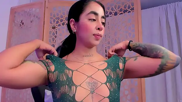 sophierooy22 online show from December 7, 2024, 5:53 pm