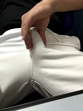 Greeneyes0820 online show from October 28, 2025, 8:29 am