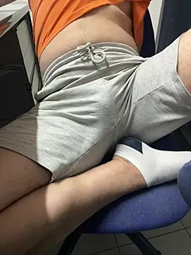 Greeneyes0820 online show from April 26, 2026, 10:13 am