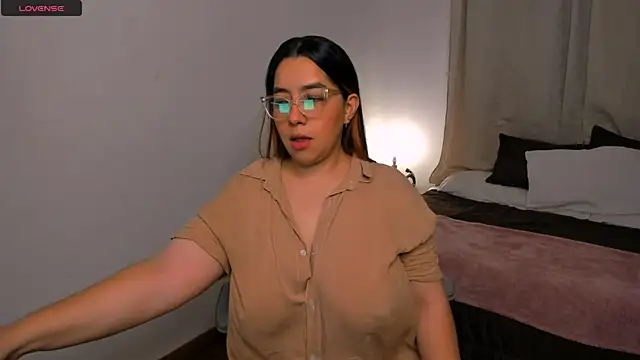 Snapshot of brithany_olson25 chatting on September 28, 2025, 12:21 pm brithany olson25 online show from September 28, 2025, 12:21 pm