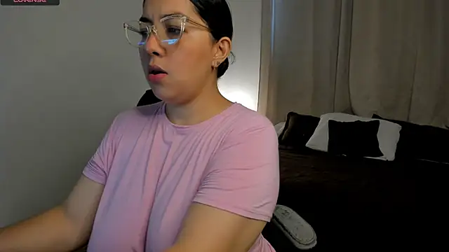 Snapshot of brithany_olson25 chatting on October 22, 2025, 1:00 pm brithany olson25 online show from October 22, 2025, 1:00 pm