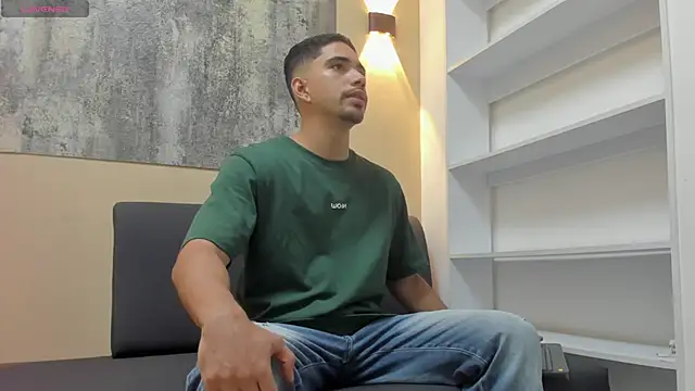 RYAN PATERSON online show from November 3, 2025, 12:50 pm