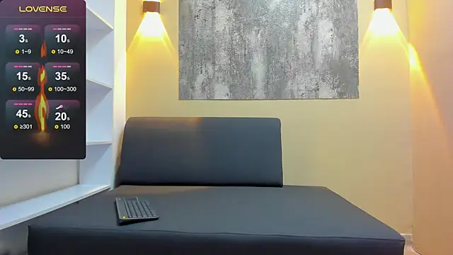 RYAN PATERSON online show from November 8, 2025, 12:27 pm