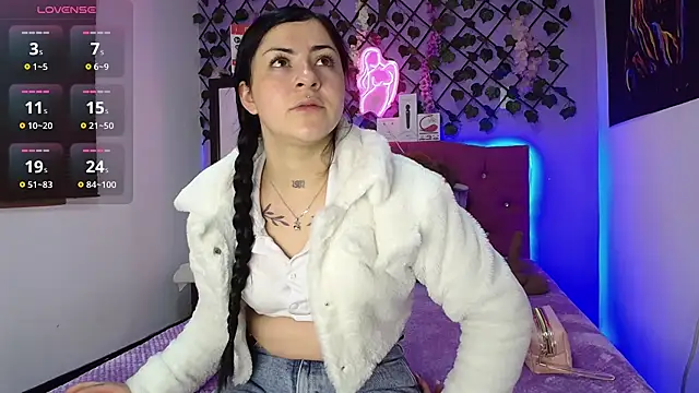 Emmie Hot online show from July 22, 2026, 11:57 am