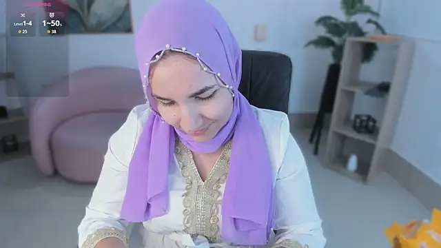 Ayha khalaf online show from November 5, 2025, 1:27 am