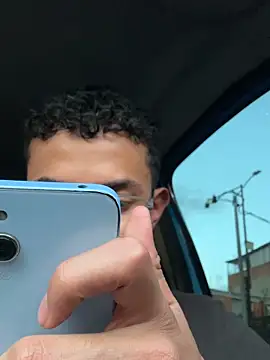 Thonny-becker online show from October 24, 2025, 10:28 pm