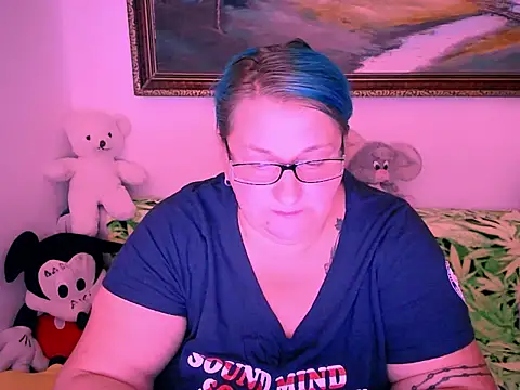 Snapshot of mayamayx chatting on October 7, 2025, 7:44 pm mayamayx online show from October 7, 2025, 7:44 pm