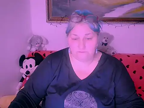 Snapshot of mayamayx chatting on November 24, 2025, 9:14 pm mayamayx online show from November 24, 2025, 9:14 pm