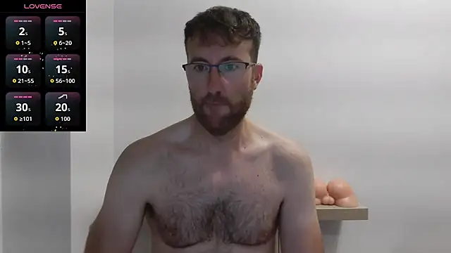 Snapshot of machohiberiko chatting on October 14, 2025, 8:31 pm machohiberiko online show from October 14, 2025, 8:31 pm