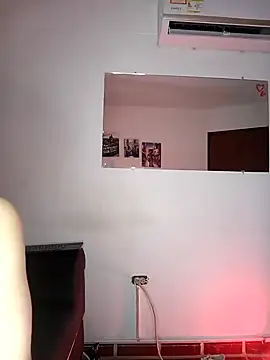 Snapshot of Lili_Bykers chatting on February 5, 2025, 6:13 am Lili Bykers online show from February 5, 2025, 6:13 am