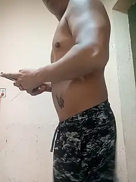 LuisMex1998 online show from February 9, 2026, 7:34 am