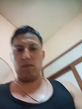 Snapshot of LuisMex1998 chatting on June 2, 2026, 1:29 am LuisMex1998 online show from June 2, 2026, 1:29 am