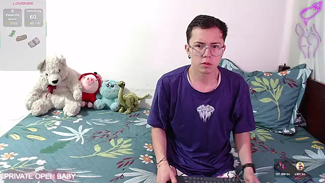 Tina 4 Charlie online show from October 17, 2025, 1:03 pm