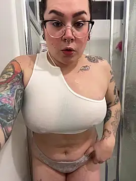 Cherrycherrymiss online show from February 11, 2025, 6:01 pm