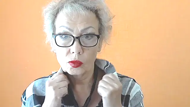 Snapshot of NessyJenixs chatting on September 28, 2025, 6:30 am NessyJenixs online show from September 28, 2025, 6:30 am