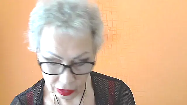 Snapshot of NessyJenixs chatting on October 29, 2025, 6:59 am NessyJenixs online show from October 29, 2025, 6:59 am