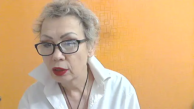 NessyJenixs online show from December 19, 2025, 5:20 pm