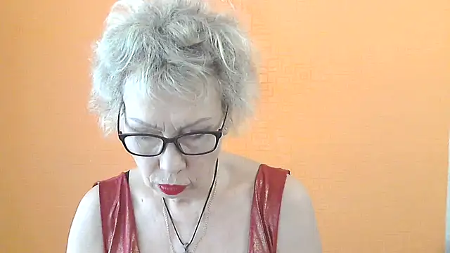NessyJenixs online show from June 7, 2026, 7:01 am