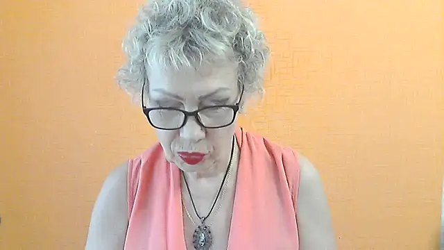 NessyJenixs online show from July 4, 2026, 1:17 pm