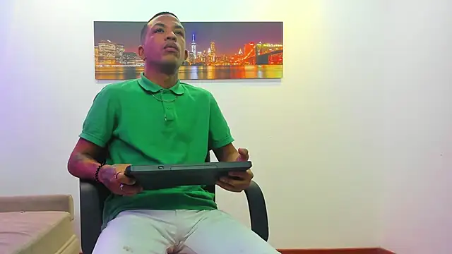 carlos alber12 online show from February 5, 2025, 7:20 pm