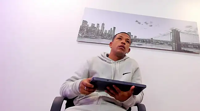 carlos alber12 online show from February 22, 2025, 6:52 pm