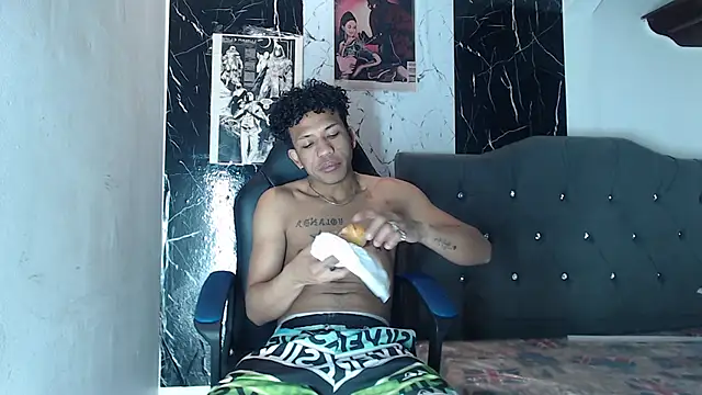 carlos alber12 online show from October 28, 2025, 12:30 pm