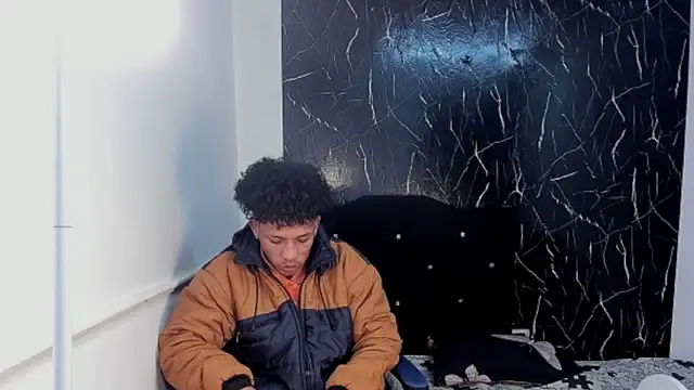 carlos alber12 online show from November 6, 2025, 3:13 pm