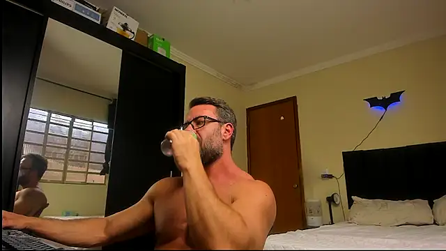 sexyflight online show from October 20, 2025, 4:07 pm