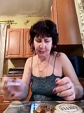 Snapshot of Laura_Kiss chatting on December 28, 2024, 6:17 am Laura Kiss online show from December 28, 2024, 6:17 am