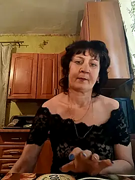 Snapshot of Laura_Kiss chatting on January 22, 2025, 7:46 am Laura Kiss online show from January 22, 2025, 7:46 am
