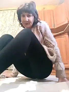 Snapshot of Laura_Kiss chatting on January 17, 2026, 5:56 am Laura Kiss online show from January 17, 2026, 5:56 am