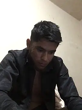 Snapshot of Ulises99 chatting on March 14, 2025, 9:24 am Ulises99 online show from March 14, 2025, 9:24 am