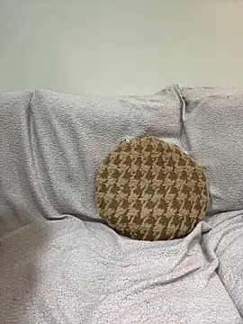 Lobna-alami online show from February 10, 2025, 3:53 pm